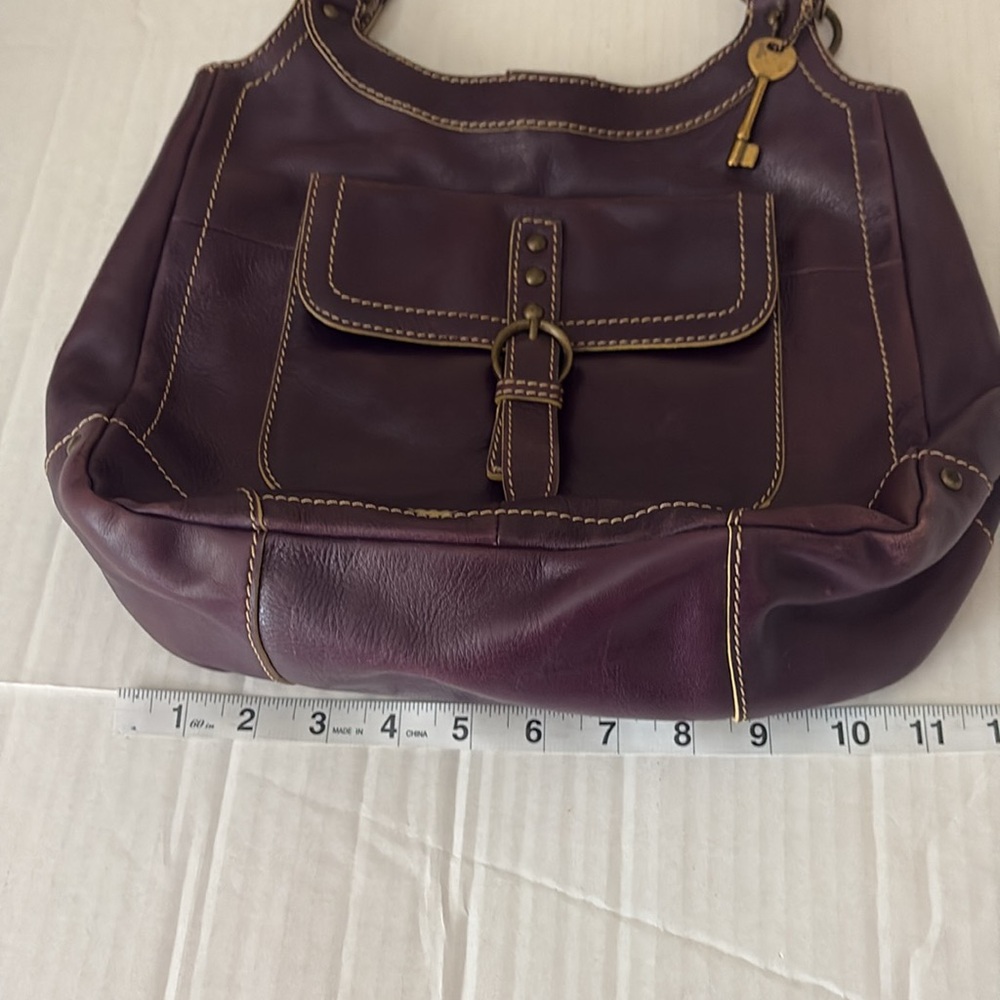 Fossil Vintage purple/plum leather bag with attached key, - Picture 10 of 14